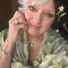 Michael Michaud Edelweiss Meet Mi Necklace (Model)