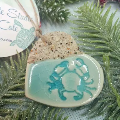 Teal Turtle Studio Ceramic Mini Sandy Crab Heart Ornament (Image 1)